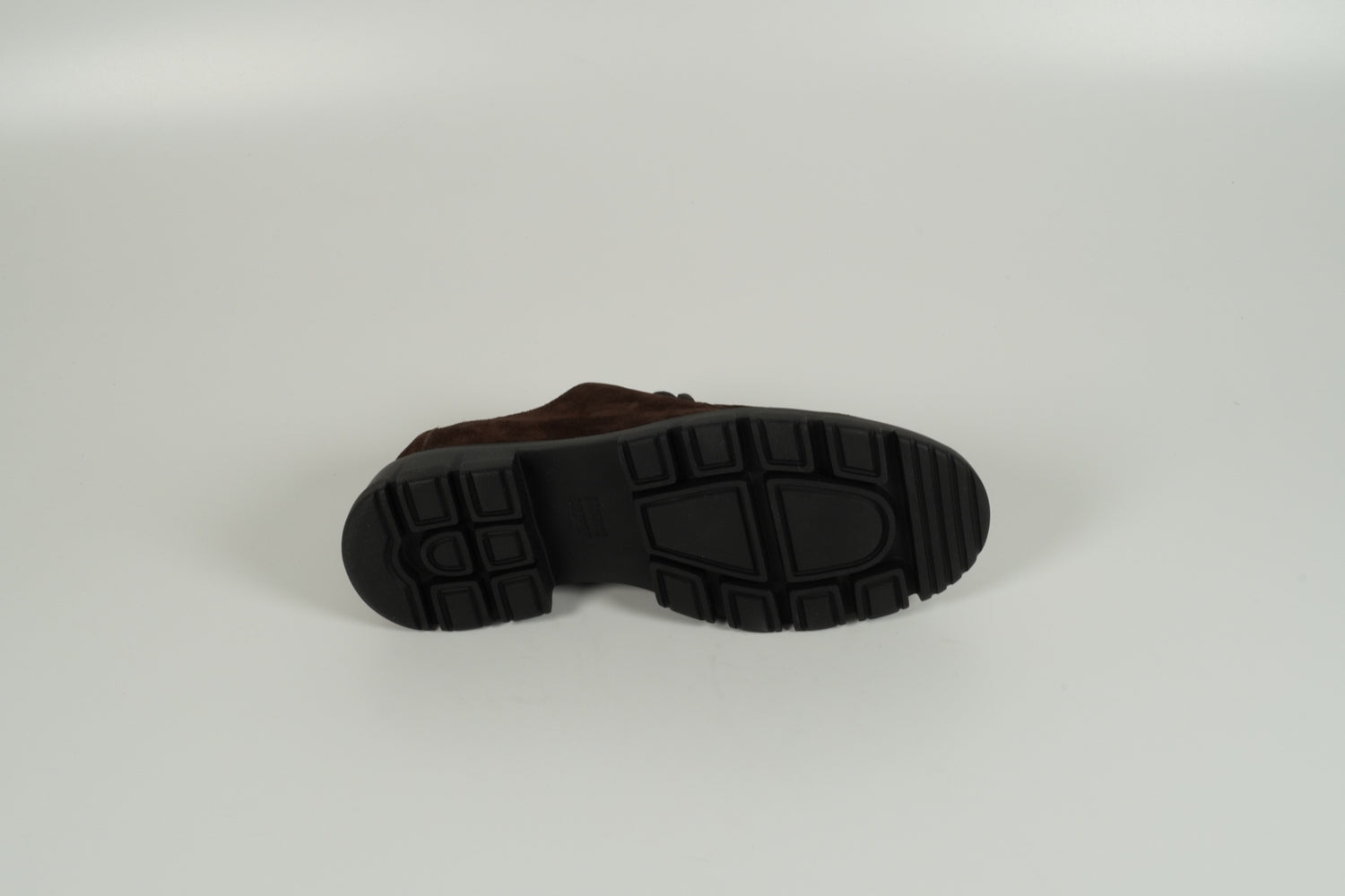 brown low shoe