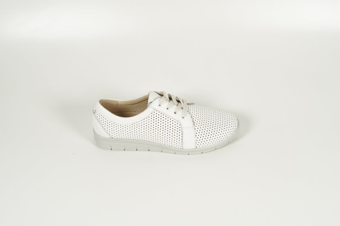 Sneaker White