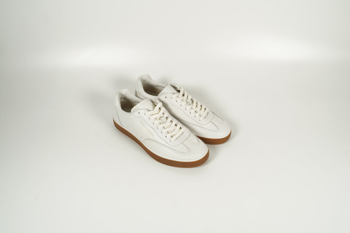 Sneaker White