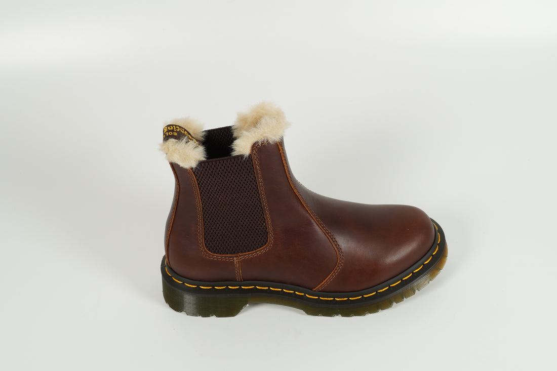 Boot Braun