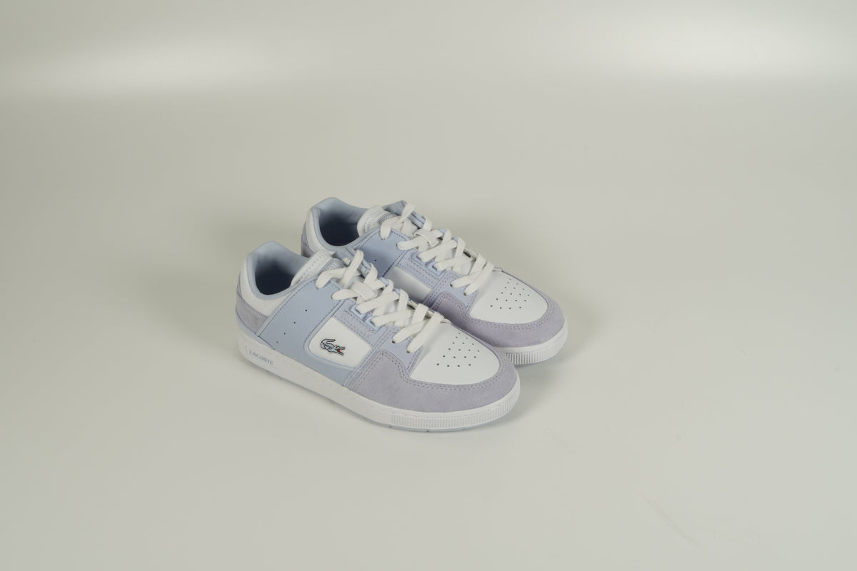 Baskets bleues
