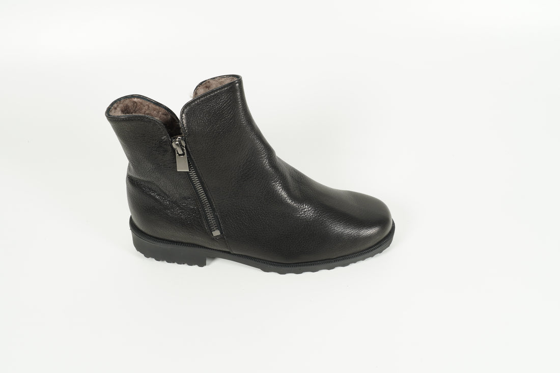 Stiefelette gefüttert Schwarz