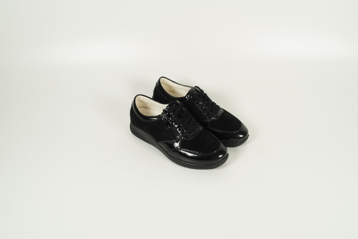 Sneaker Schwarz