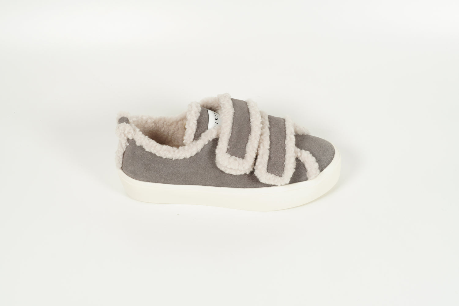 Sneaker gefüttert Grau