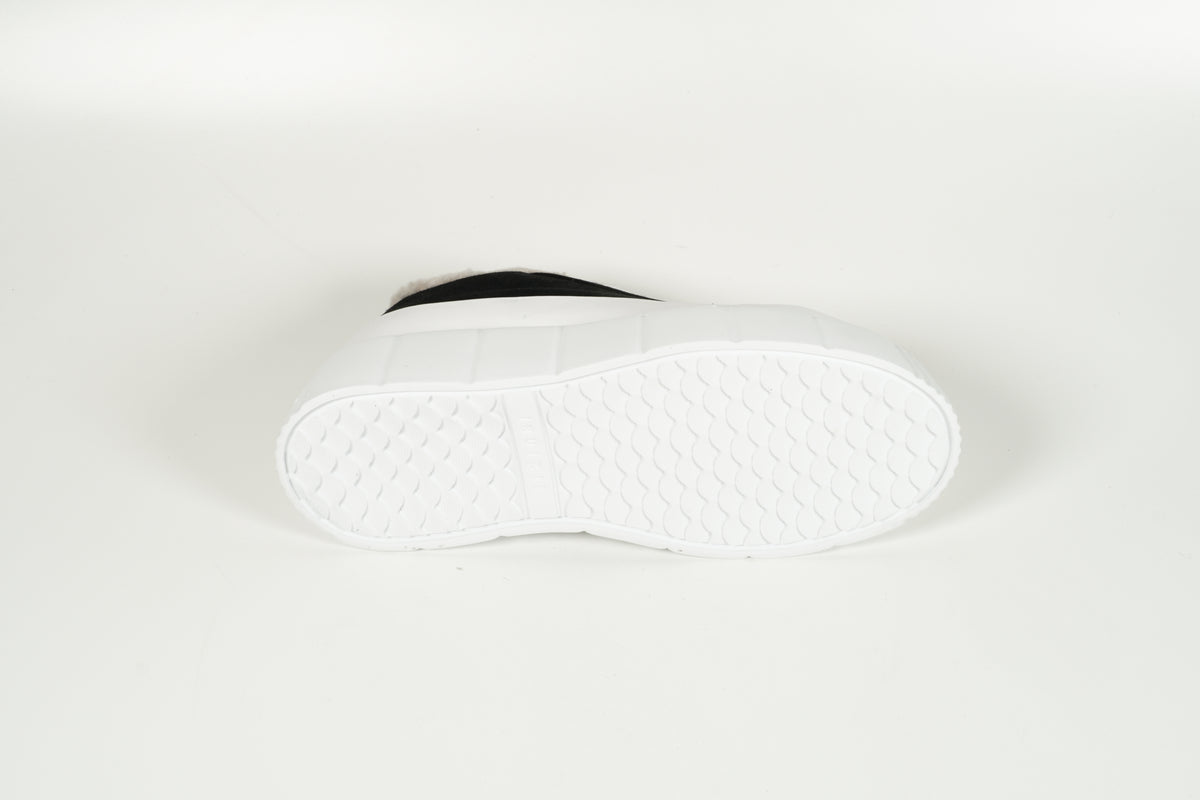 Baskets doublées, noires