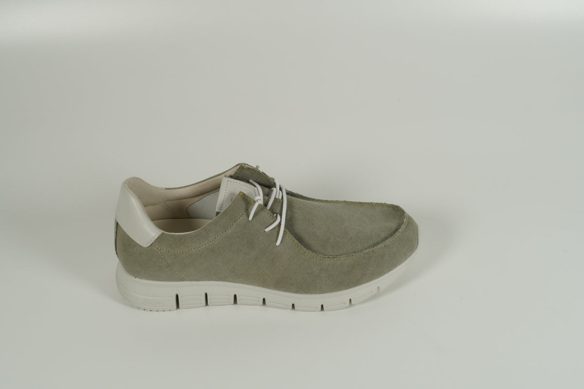 Baskets vertes