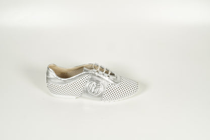 Schnürschuh Silber