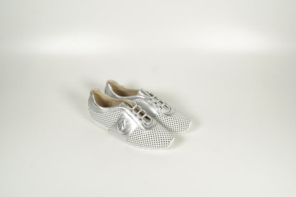 Schnürschuh Silber