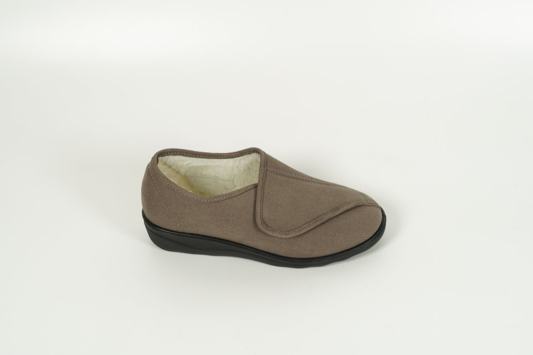 Hausschuhe gefüttert Beige