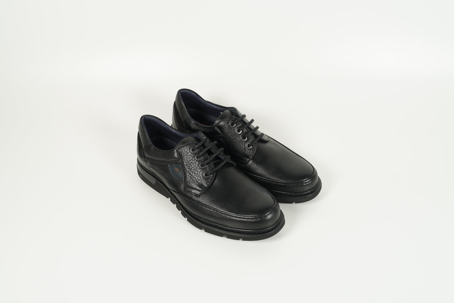 Schnürschuh Schwarz