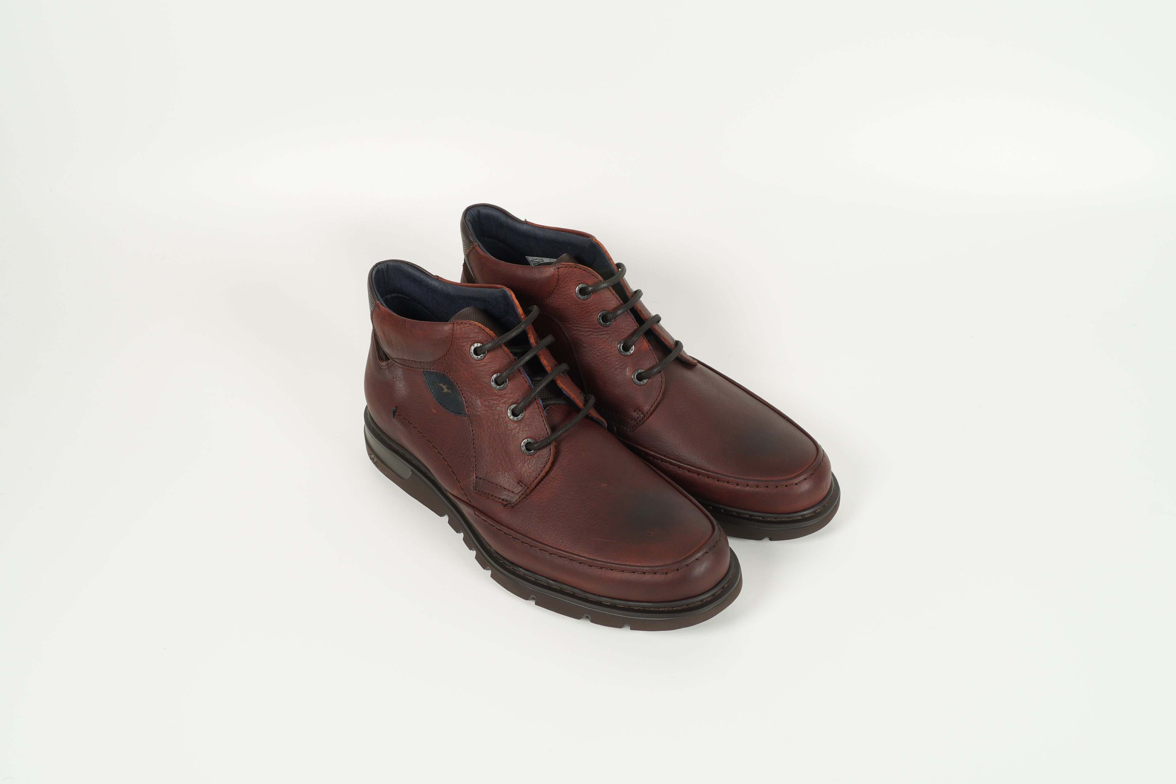 Schnürschuh Braun