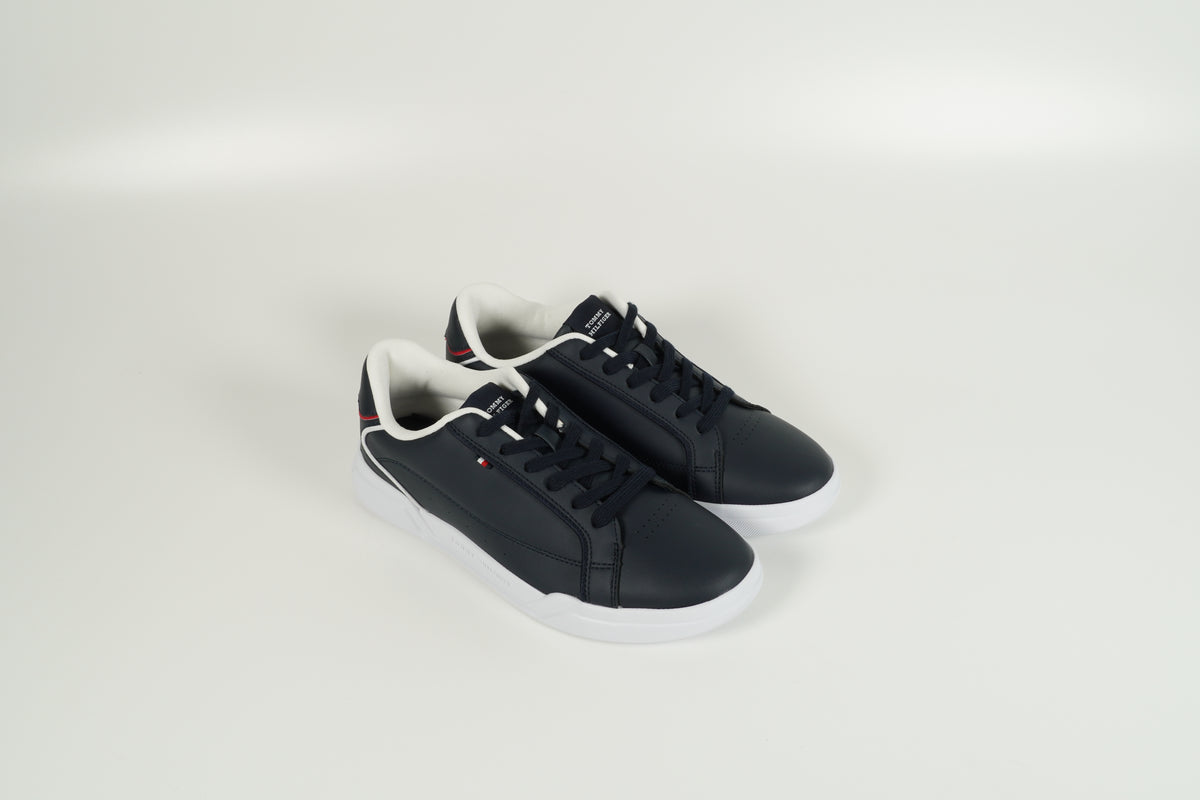Baskets bleues