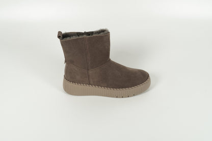 Boot Grau