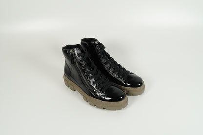 Lace-up Shoe Black