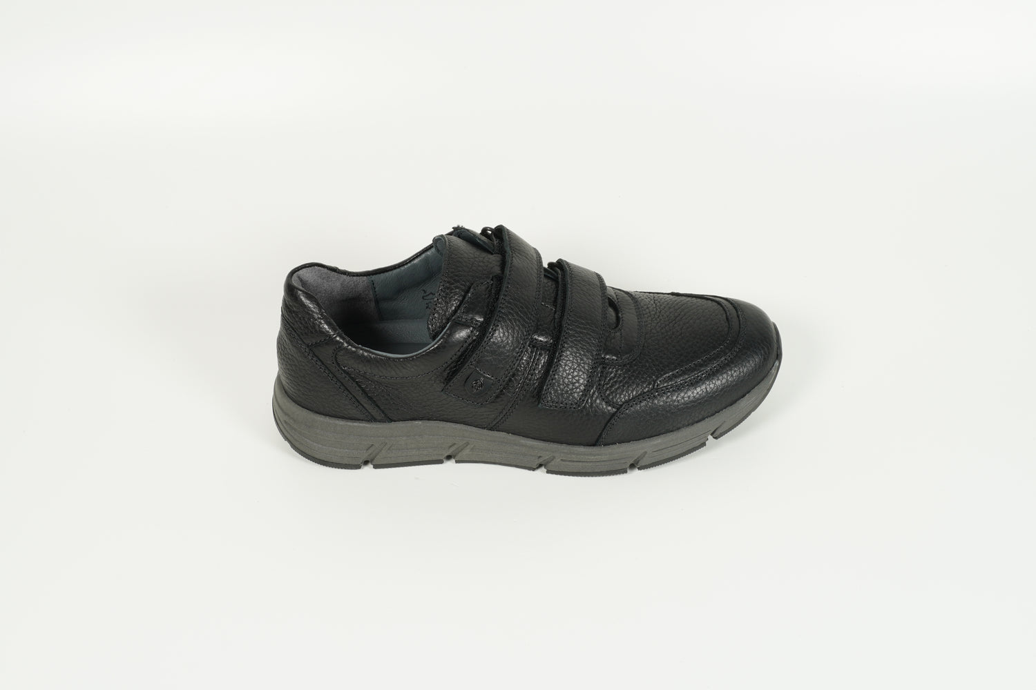 323304 199 001 Cerf noir