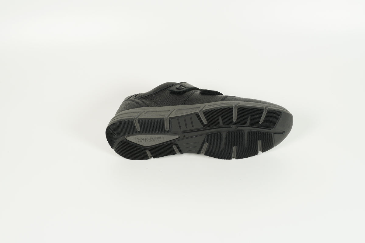 Baskets noires