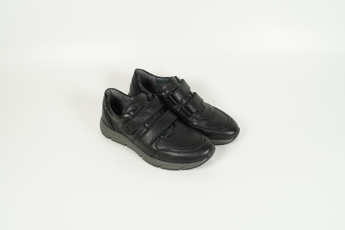 Baskets noires