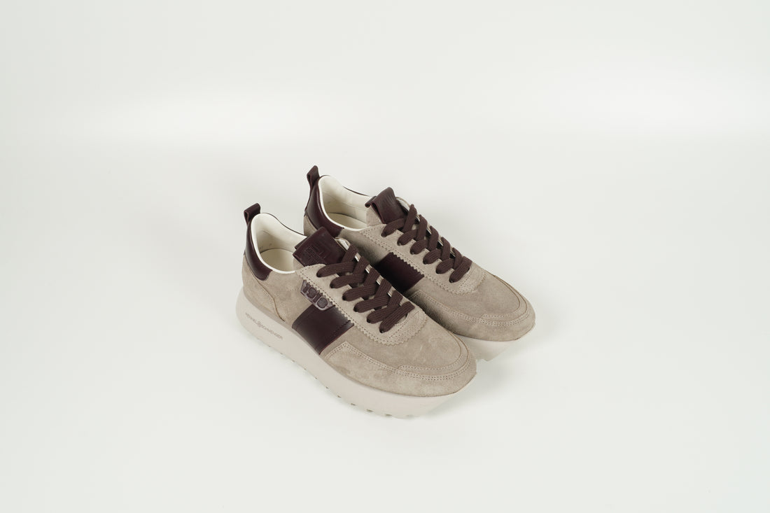 Sneaker Grau
