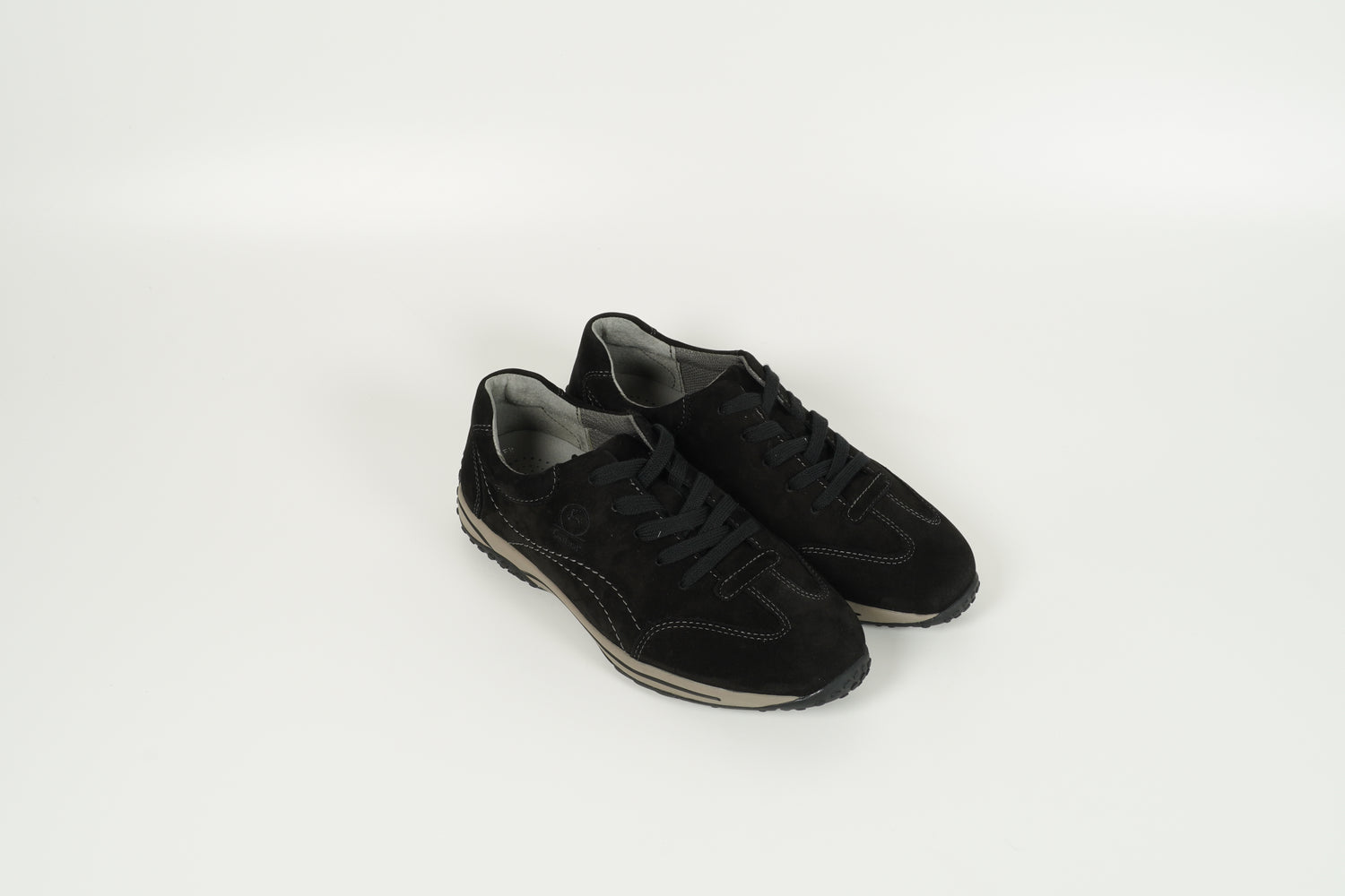Sneaker Schwarz