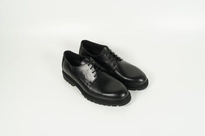 Schnürschuh Schwarz