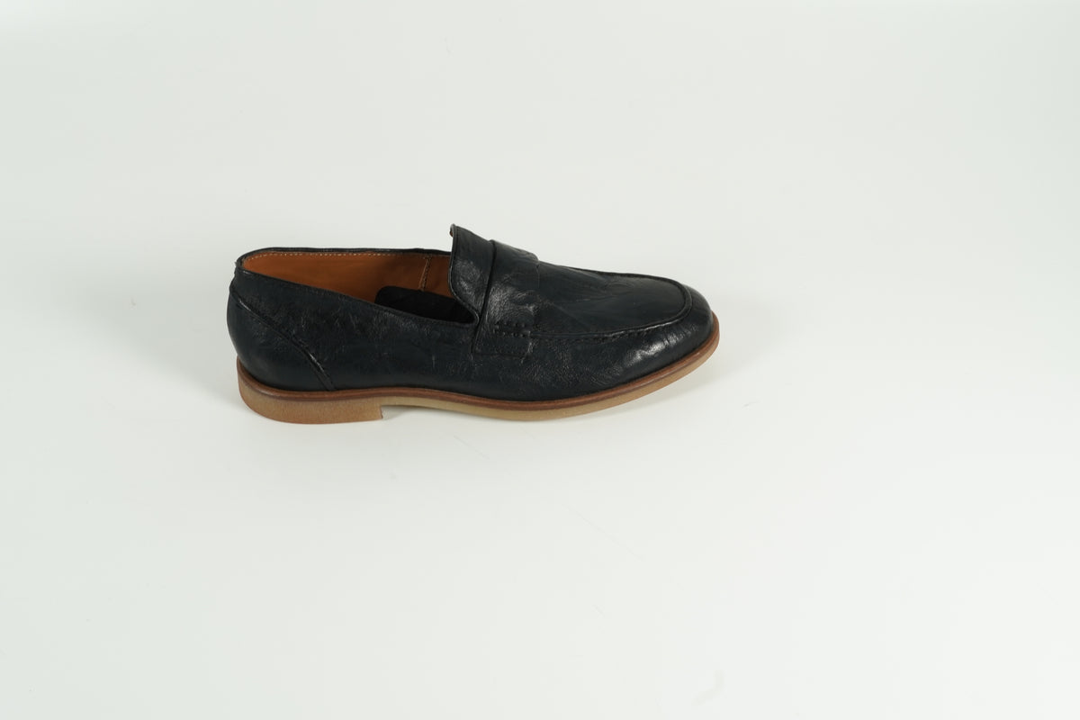 Moccasin Blue