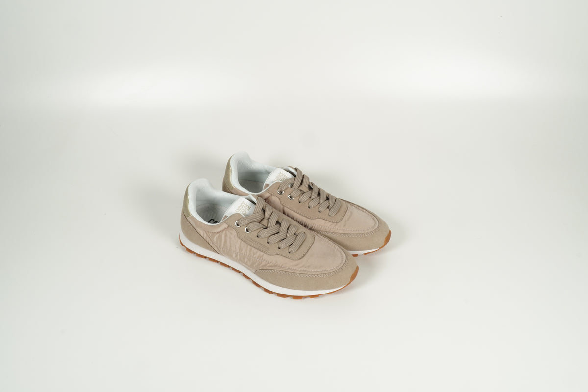 Baskets beiges