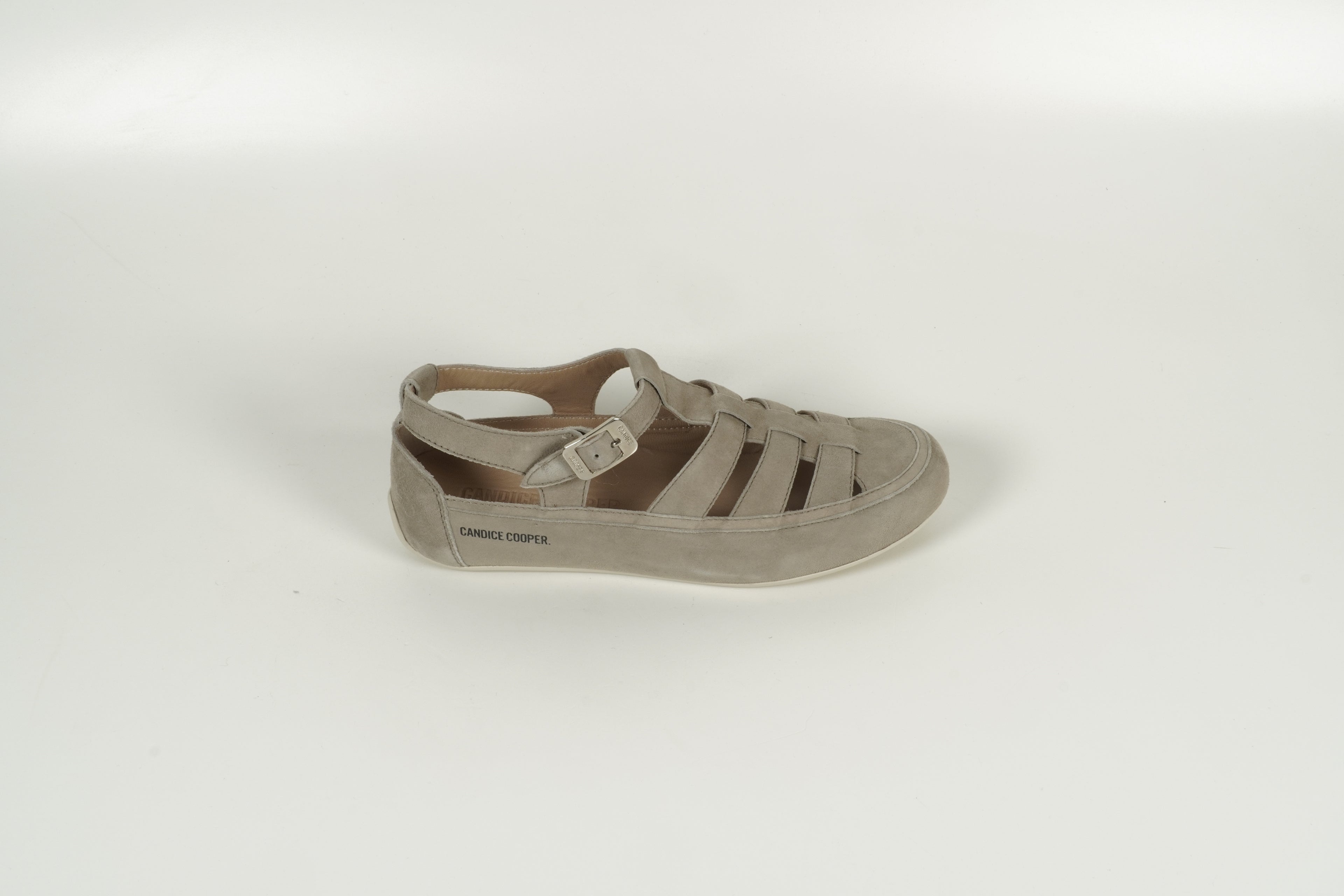 Sandal Reed