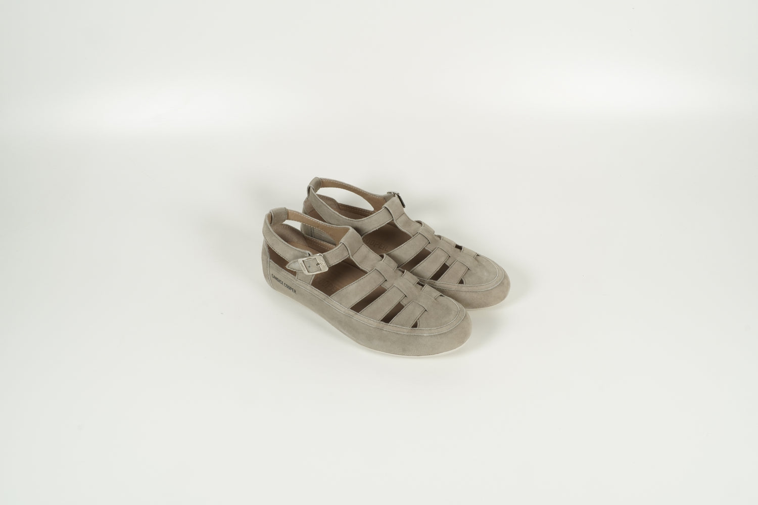 Sandal Reed