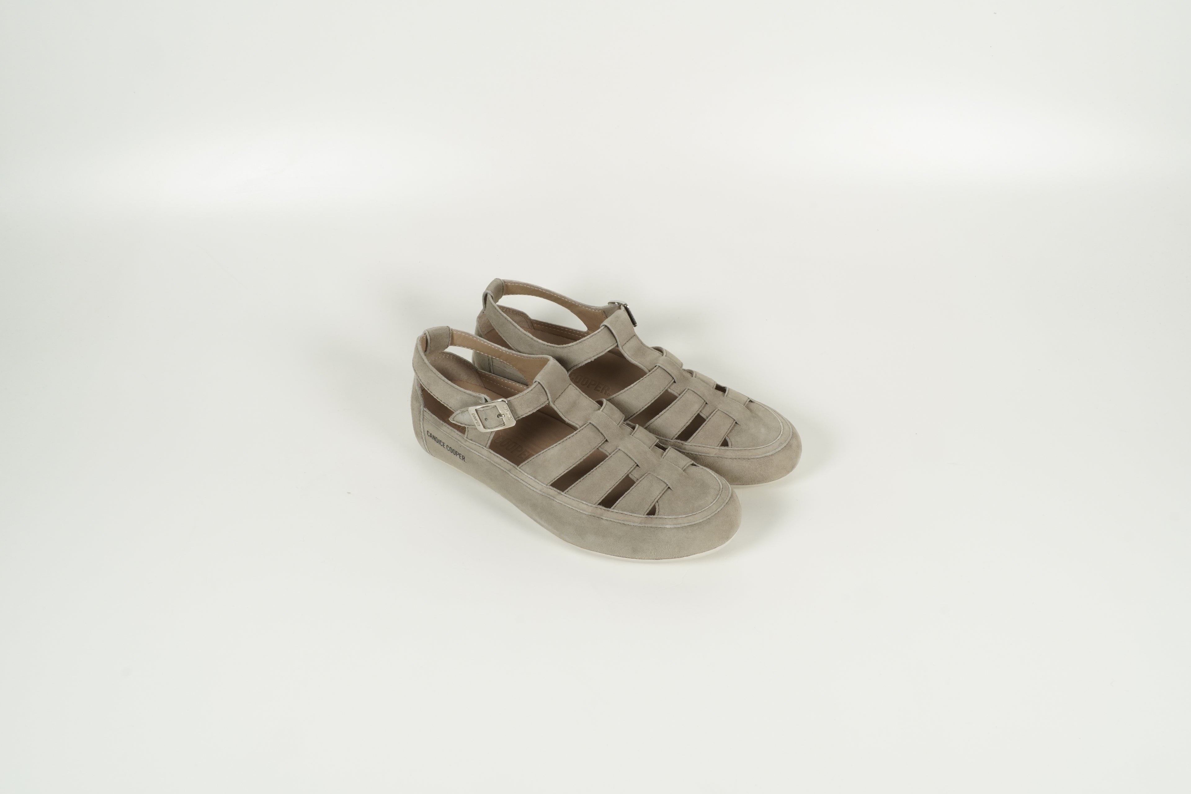 Sandal Reed