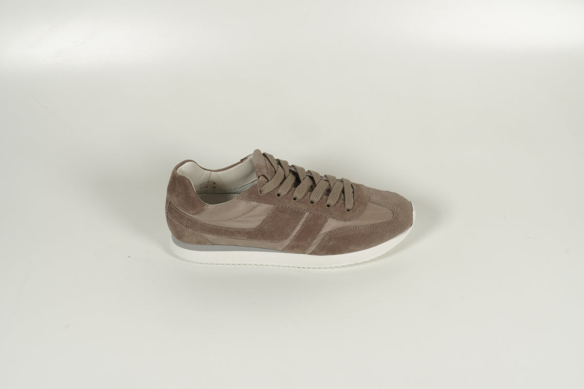 Sneaker Braun