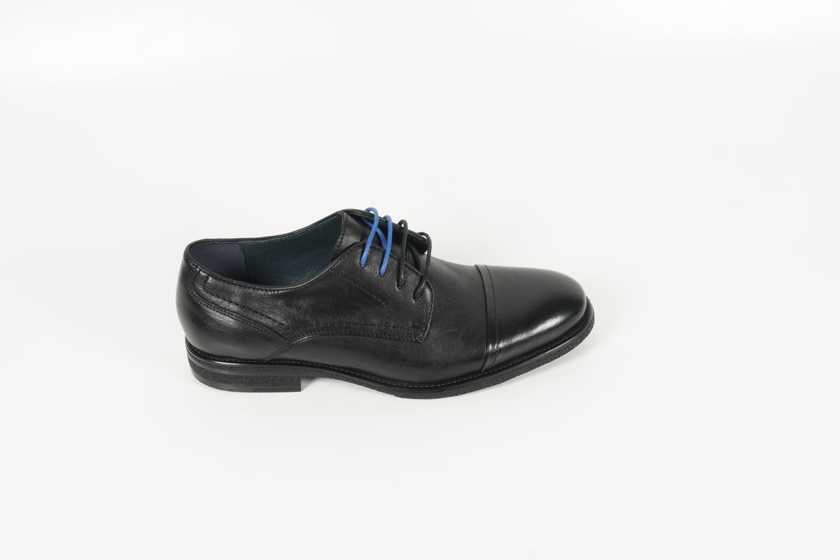 Schnürschuh Schwarz