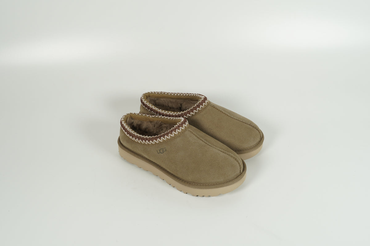 Tasman Green
