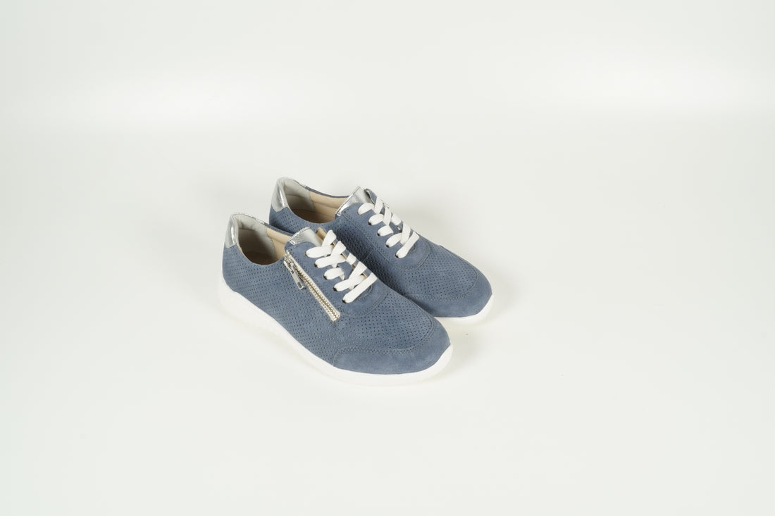 Sneaker Hellblau