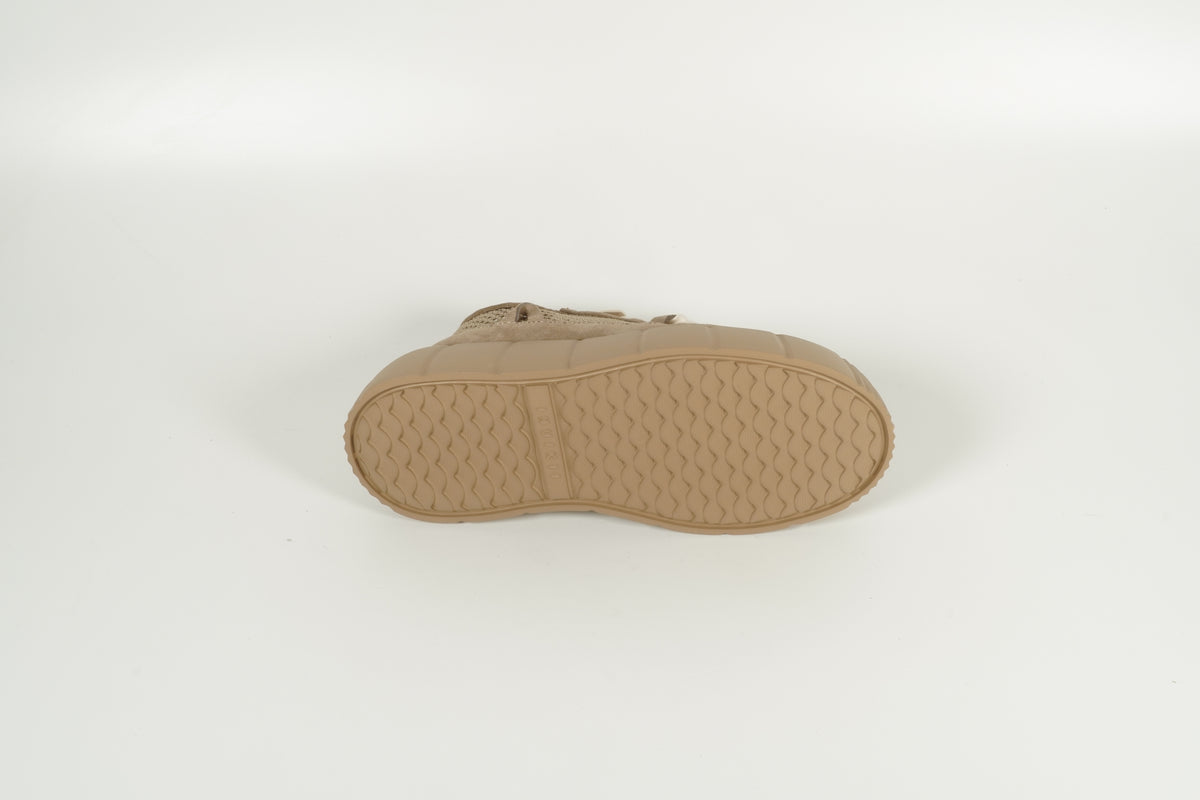 Baskets beiges