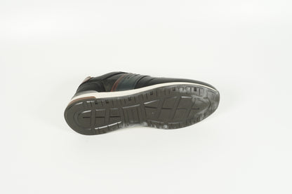 Sneaker Schwarz