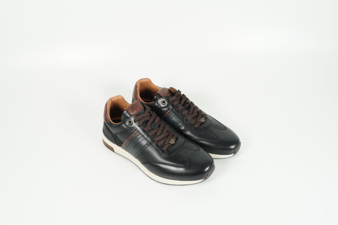 Sneaker Schwarz