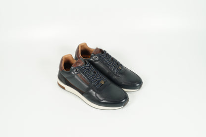 Sneaker Blau