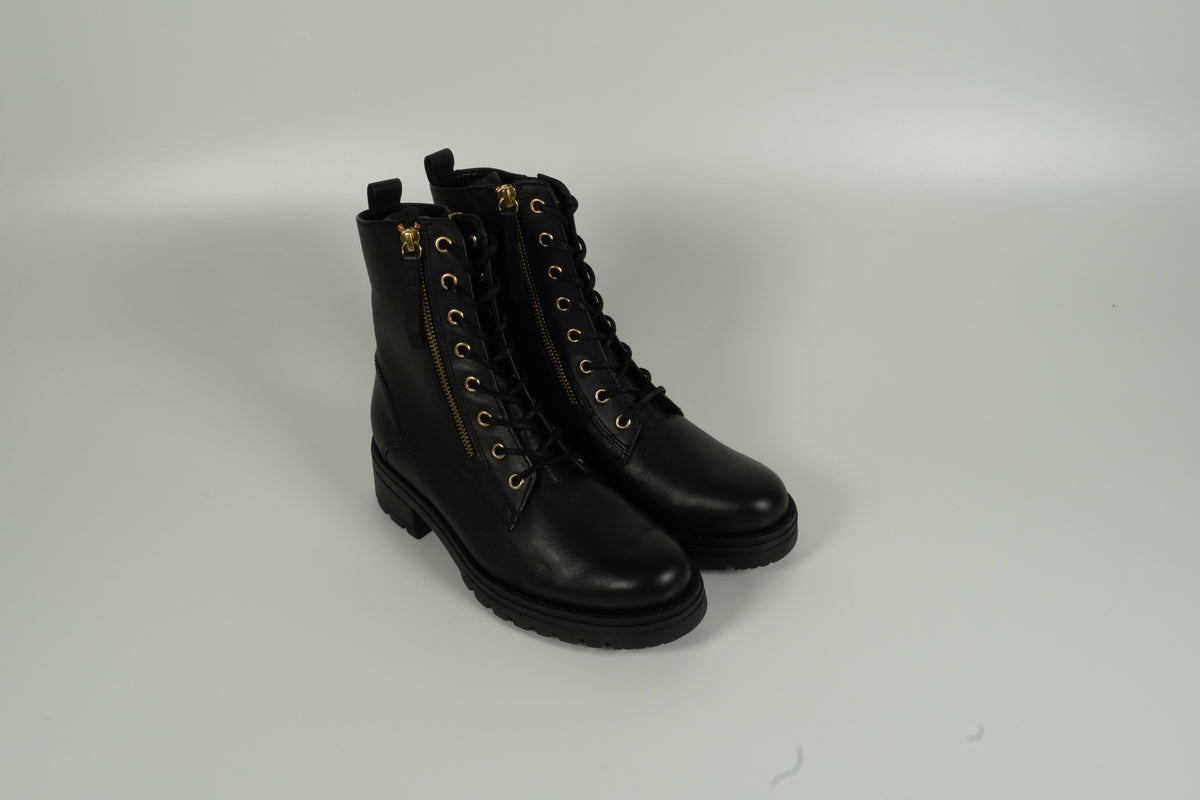 ankle boots black