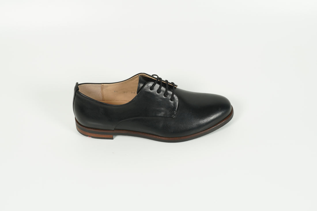 Schnürschuh Schwarz