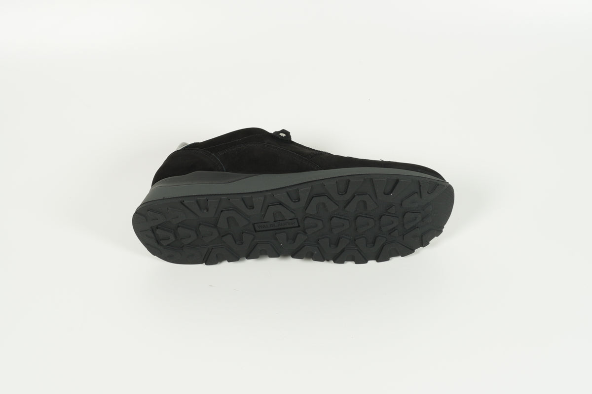 Sneaker Schwarz