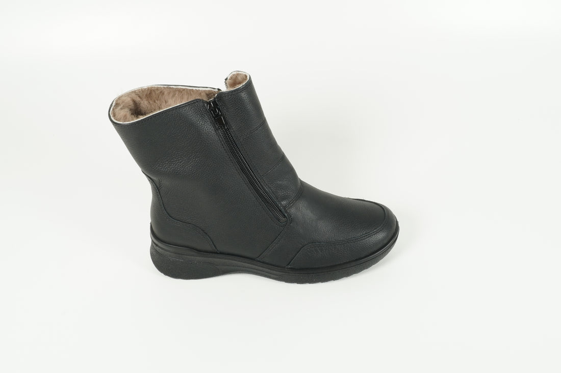 Boot Schwarz