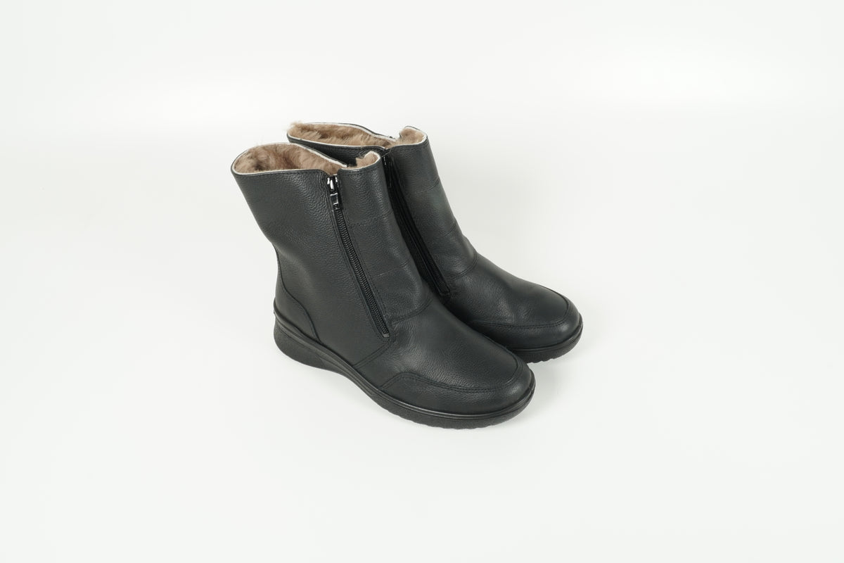 Boot Schwarz