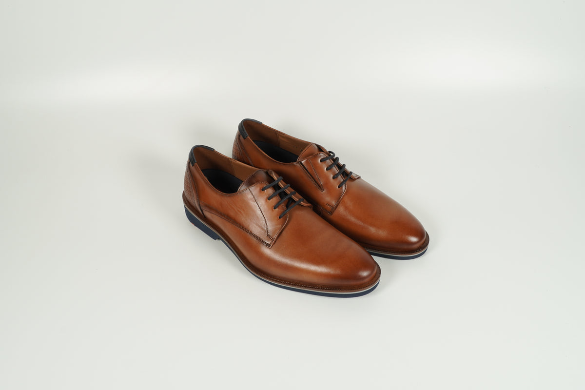 Chaussure à lacets marron
