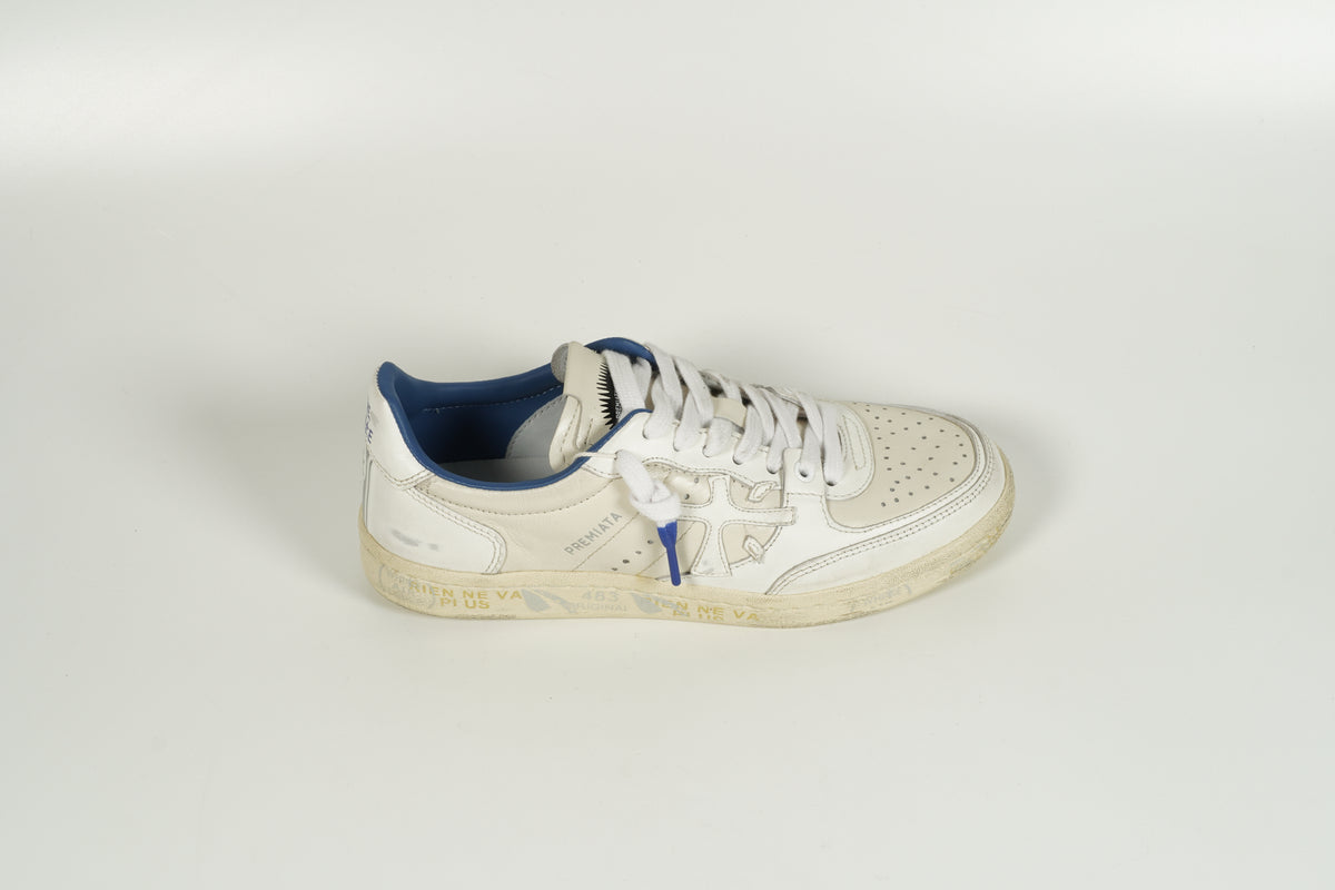 Baskets beiges