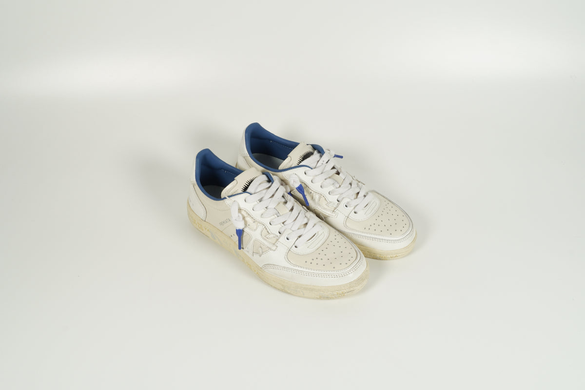 Baskets beiges