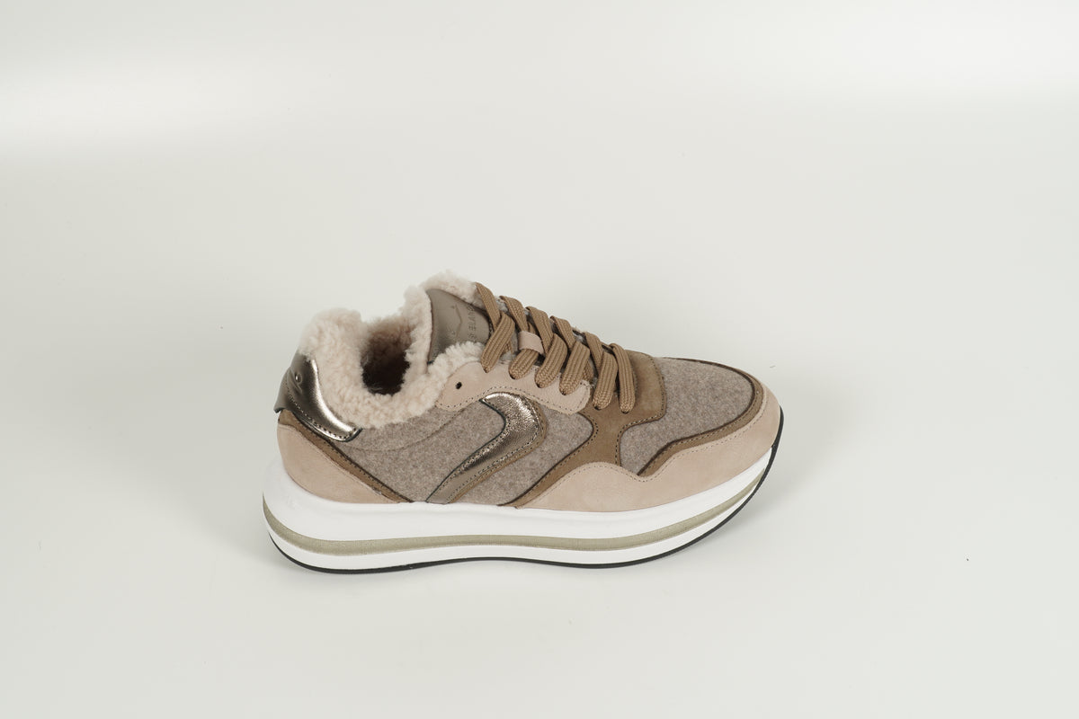 Sneaker lined beige