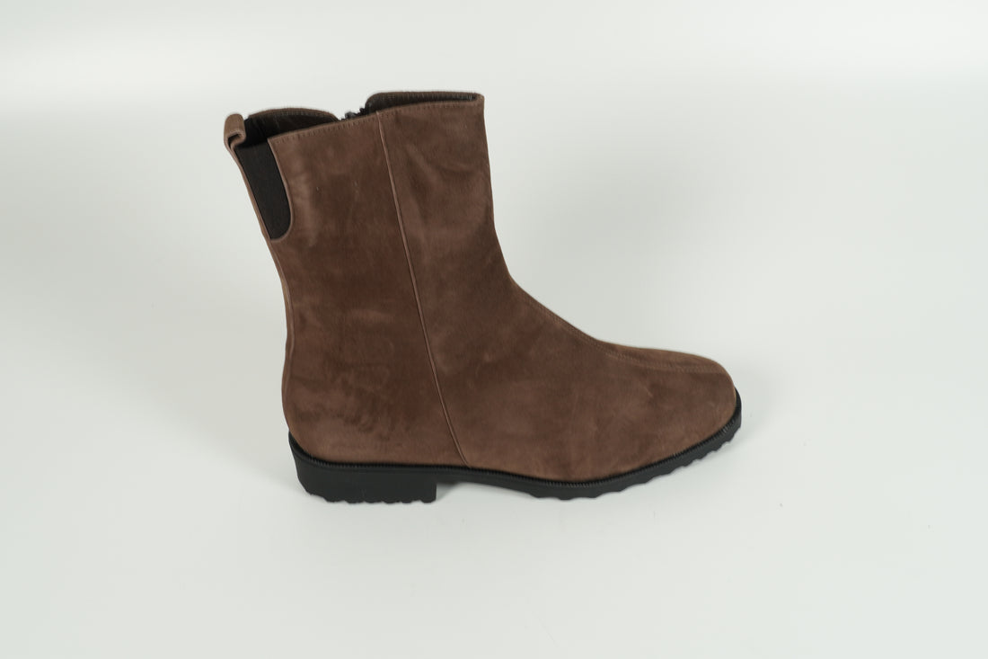 ankle boots brown