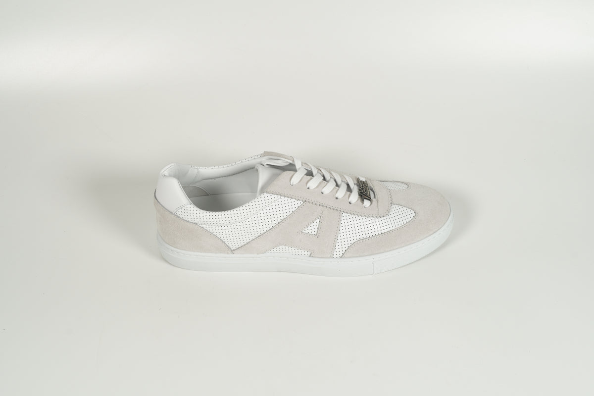 Sneaker White