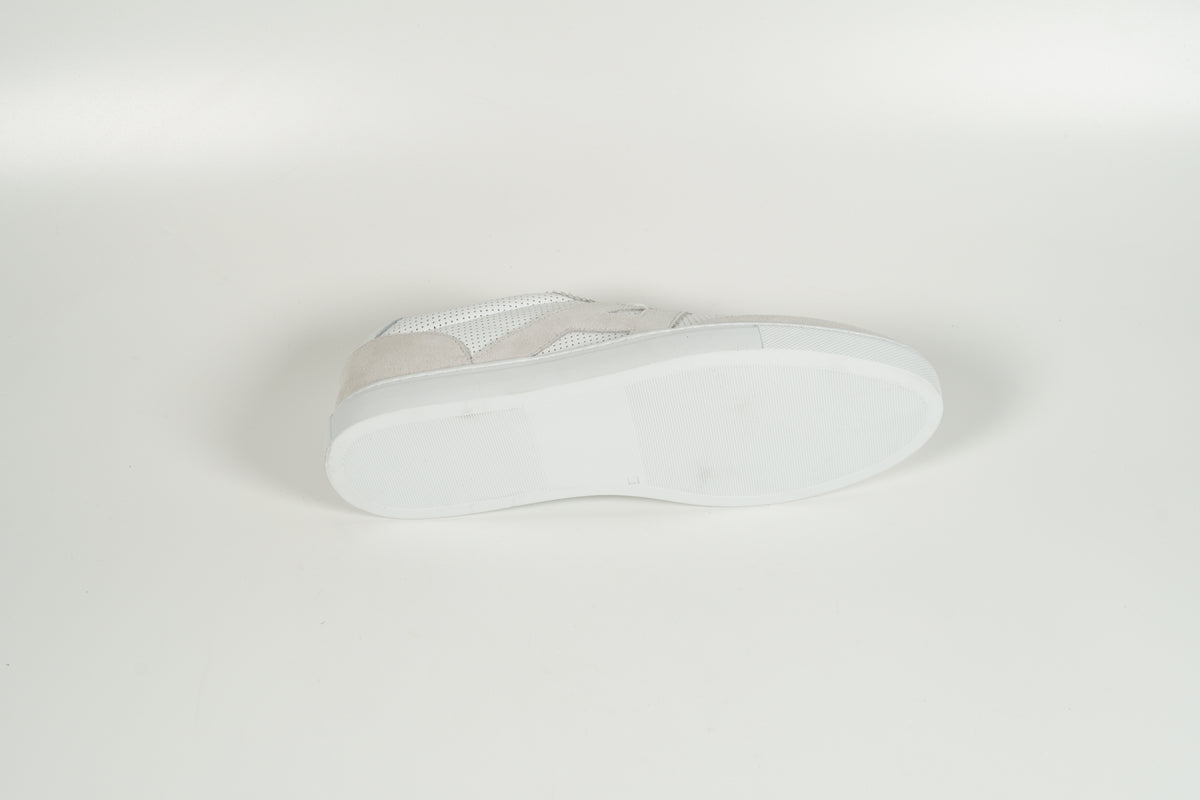 Sneaker White