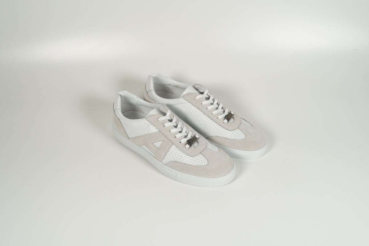 Sneaker White